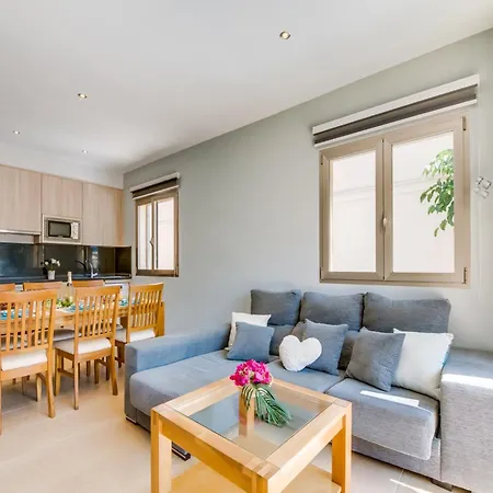 Retreat With Private Terrace